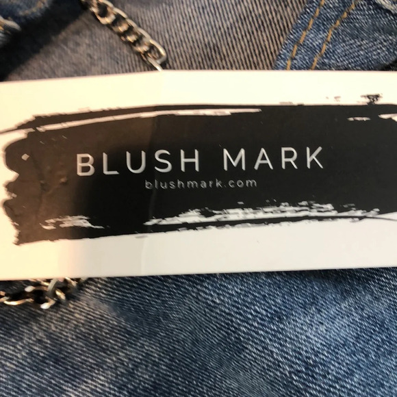 Blush Mark High Waisted Chain Cutout Jeans NWT Medium - Picture 9 of 10
